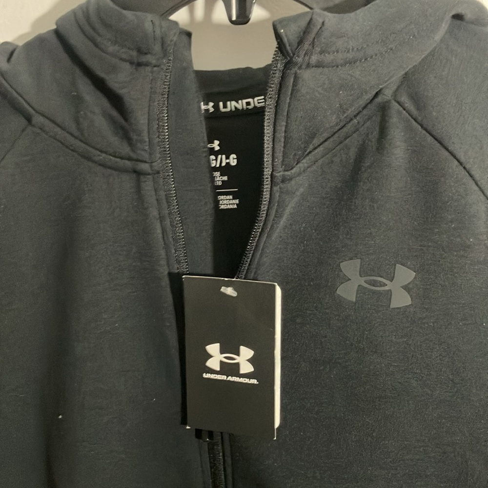 COPY - New Hooded sweatshirt Under Armour boys size YL/G
